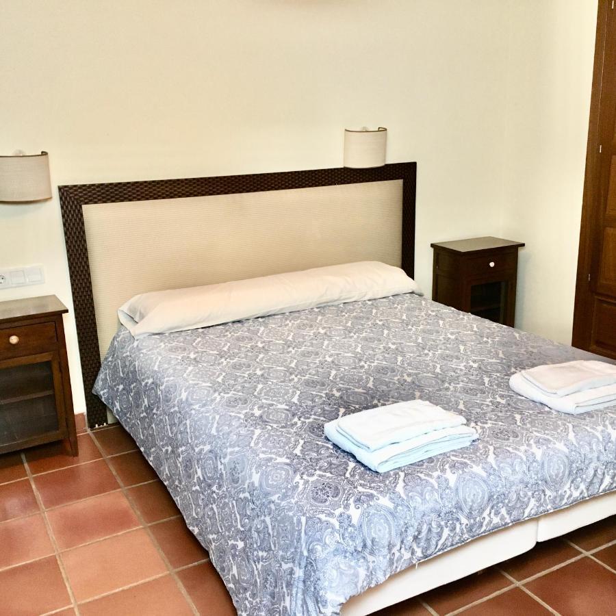 Almenara de Tormes Casa Roble旅馆 外观 照片