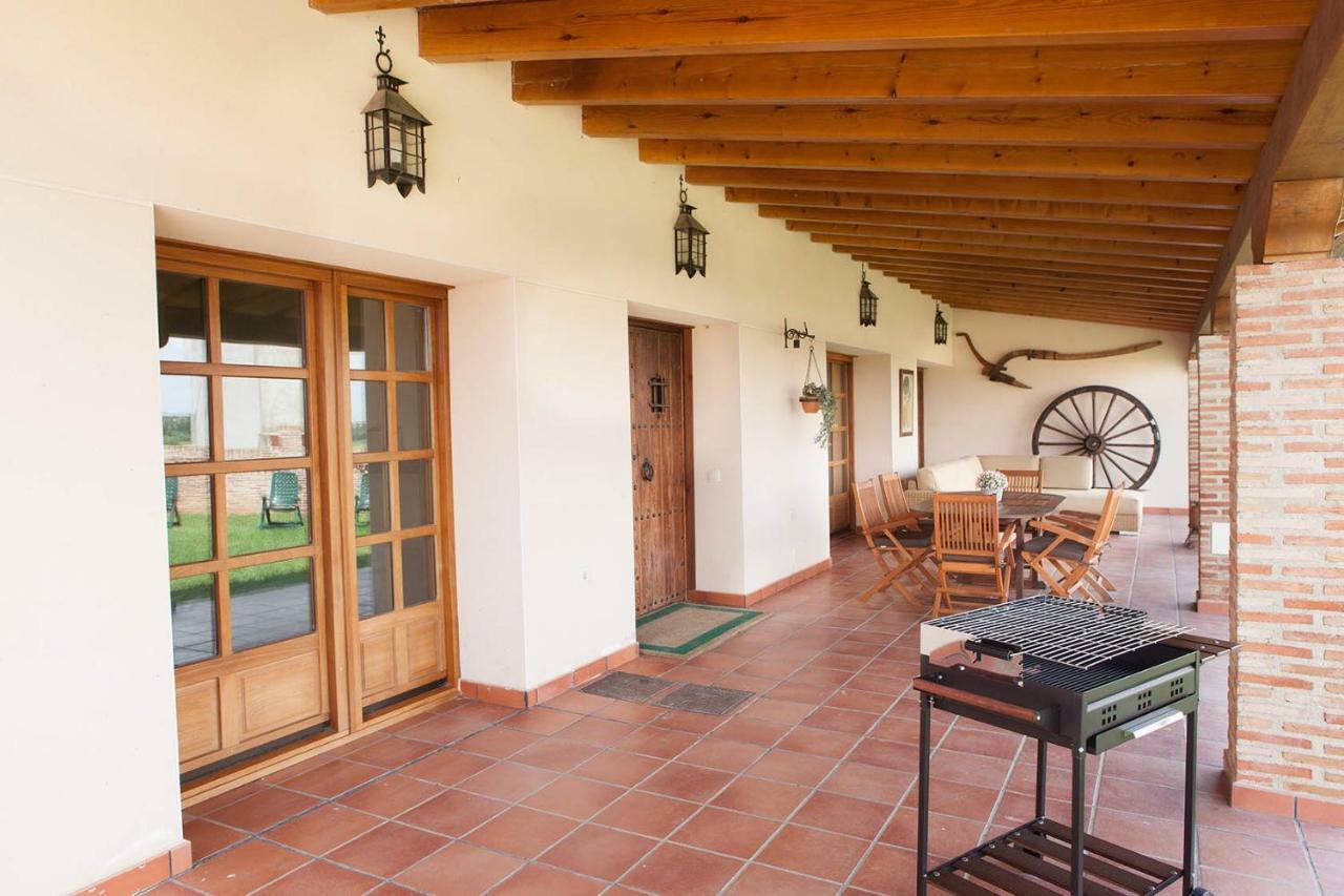 Almenara de Tormes Casa Roble旅馆 外观 照片
